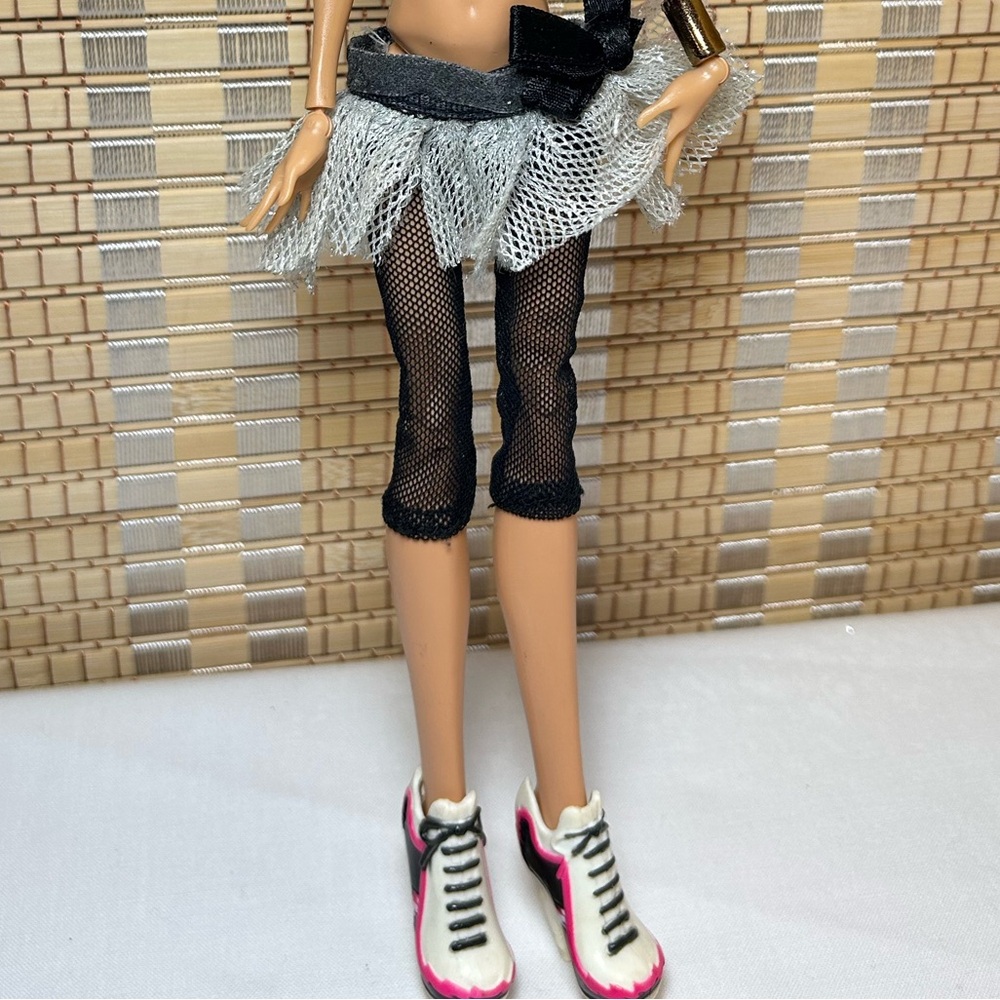 Cleo De Nile Monster High Fashion Doll - Picture 7 of 13